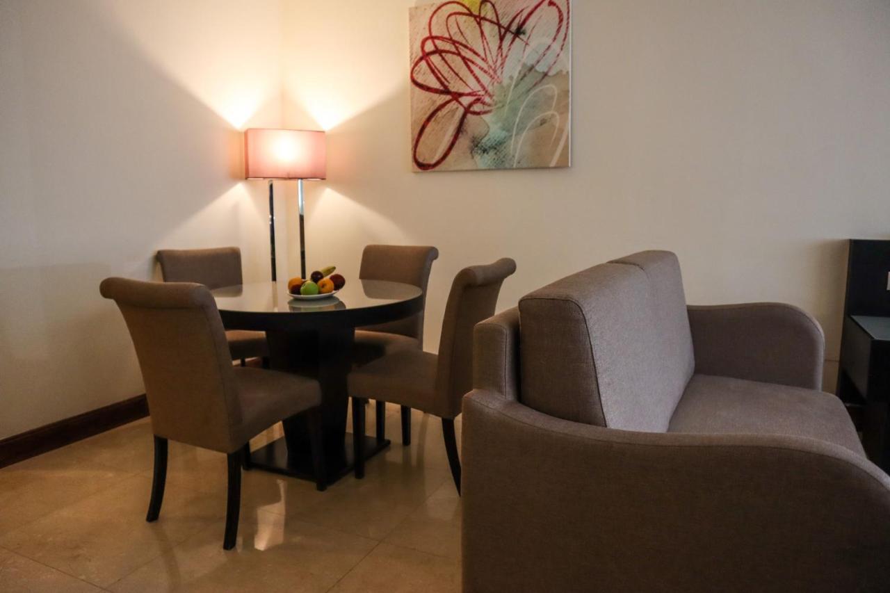 Executive Suite Room F&B &